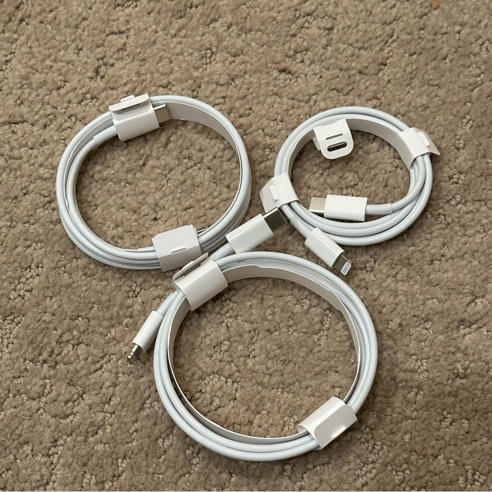 Never used Apple USBC to Lightning Cable 1m (3’), 3 pack